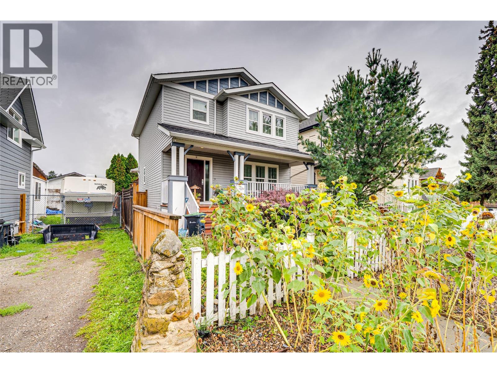 4607c 20 Street, Vernon, British Columbia  V1T 4E6 - Photo 28 - 10401196