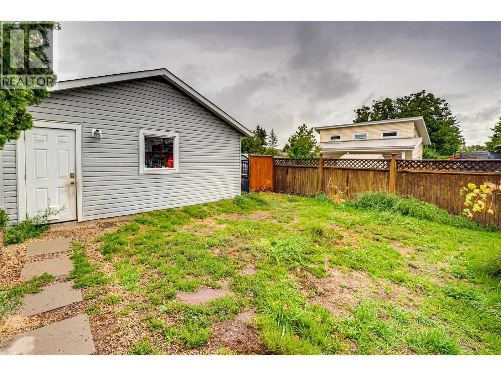 4607c 20 Street, Vernon, British Columbia  V1T 4E6 - Photo 38 - 10401196