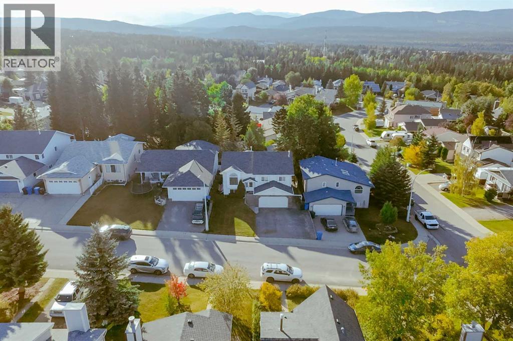 157 Rispler Way, Hinton, Alberta  T7V 1L7 - Photo 46 - A2346481