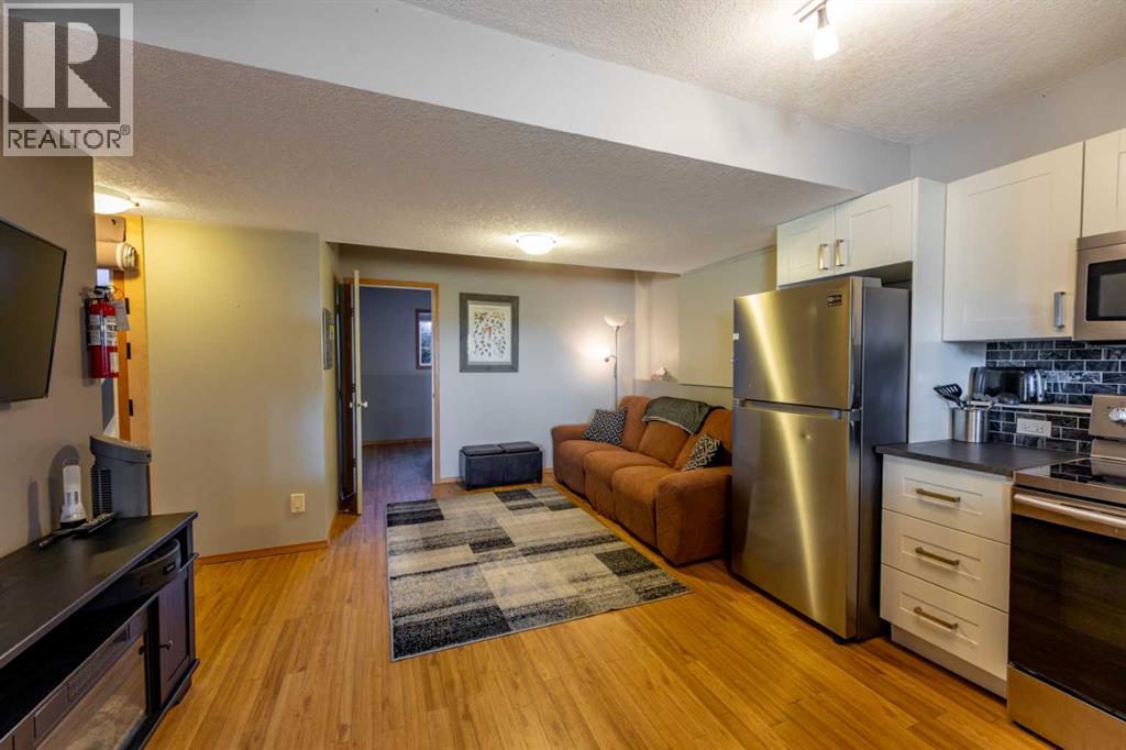 157 Rispler Way, Hinton, Alberta  T7V 1L7 - Photo 20 - A2346481