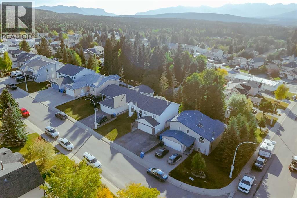 157 Rispler Way, Hinton, Alberta  T7V 1L7 - Photo 47 - A2346481