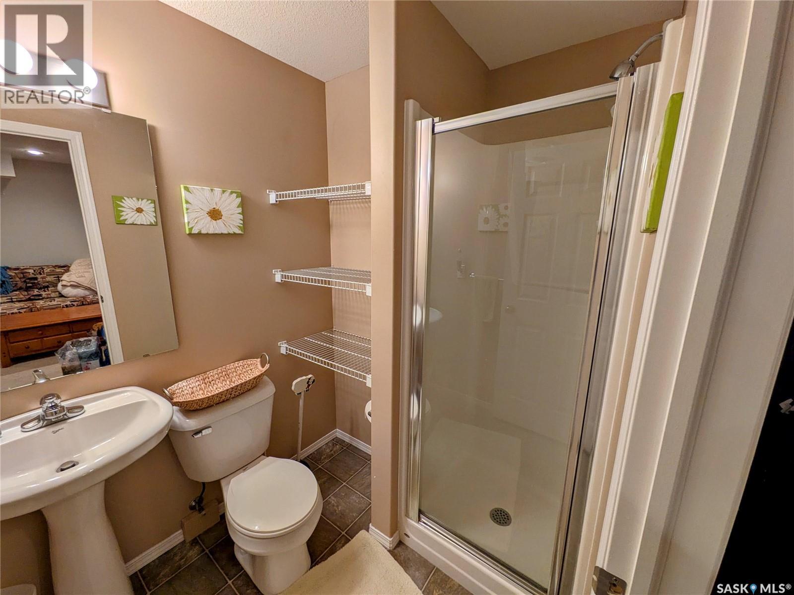 29 4901 Child Avenue, Regina, Saskatchewan  S4X 4T7 - Photo 27 - SK048894