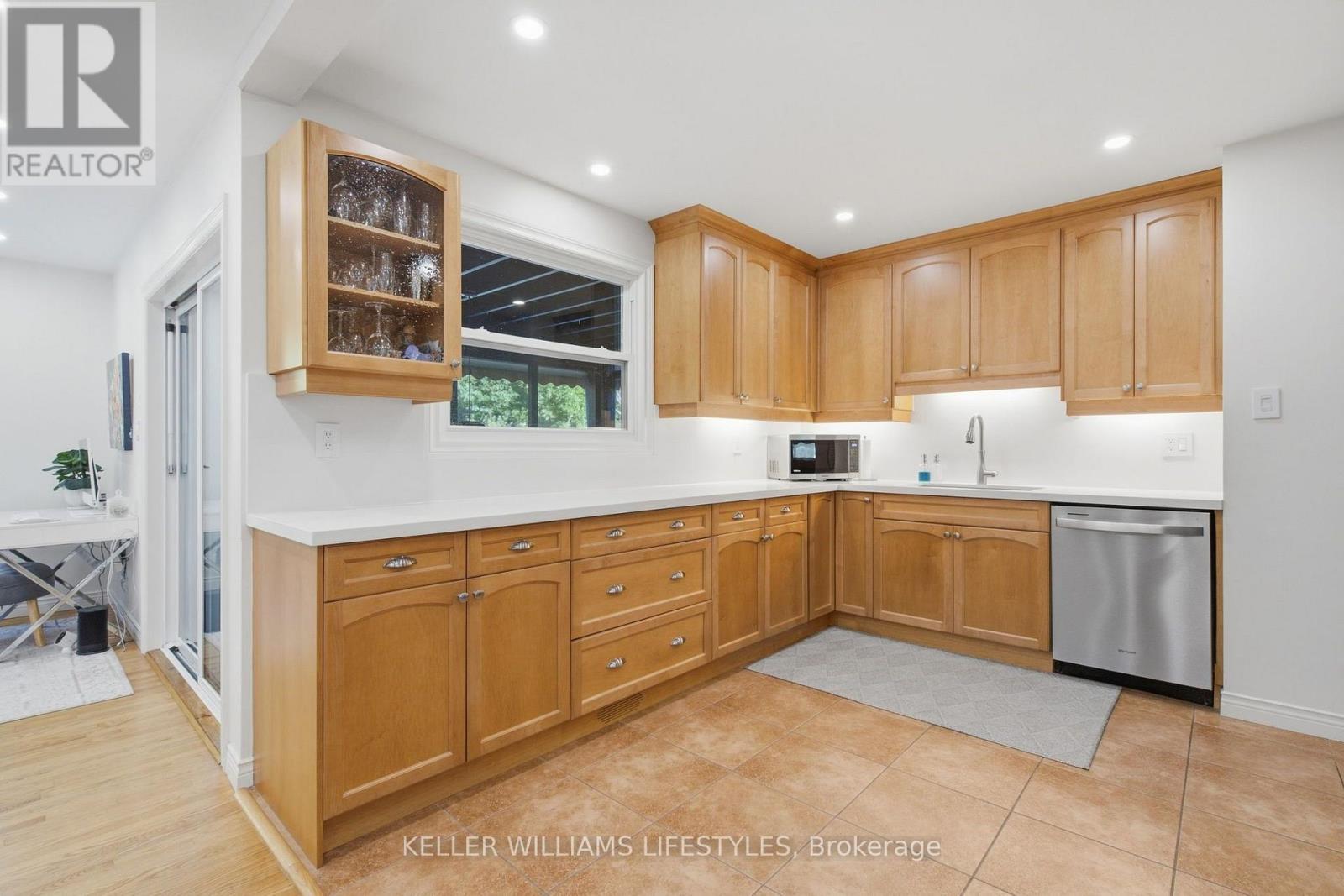 1 Queen Anne Circle, London North, Ontario N6H 4B6 - Photo 19 - X13805144