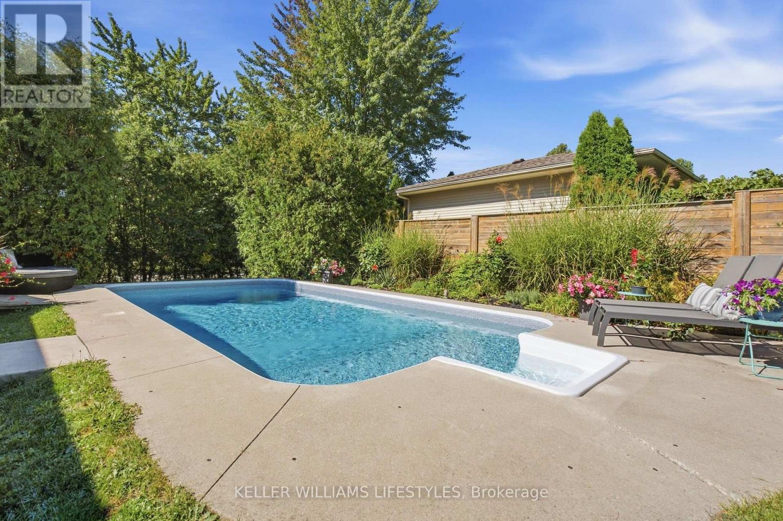 1 Queen Anne Circle, London North, Ontario N6H 4B6 - Photo 44 - X13805144