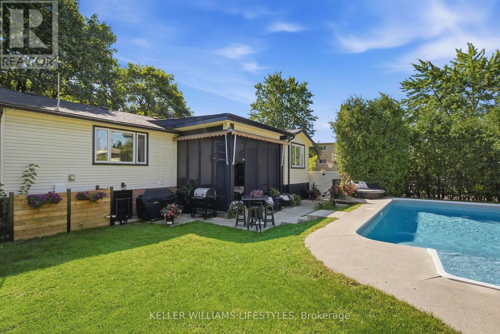1 Queen Anne Circle, London North, Ontario N6H 4B6 - Photo 47 - X13805144