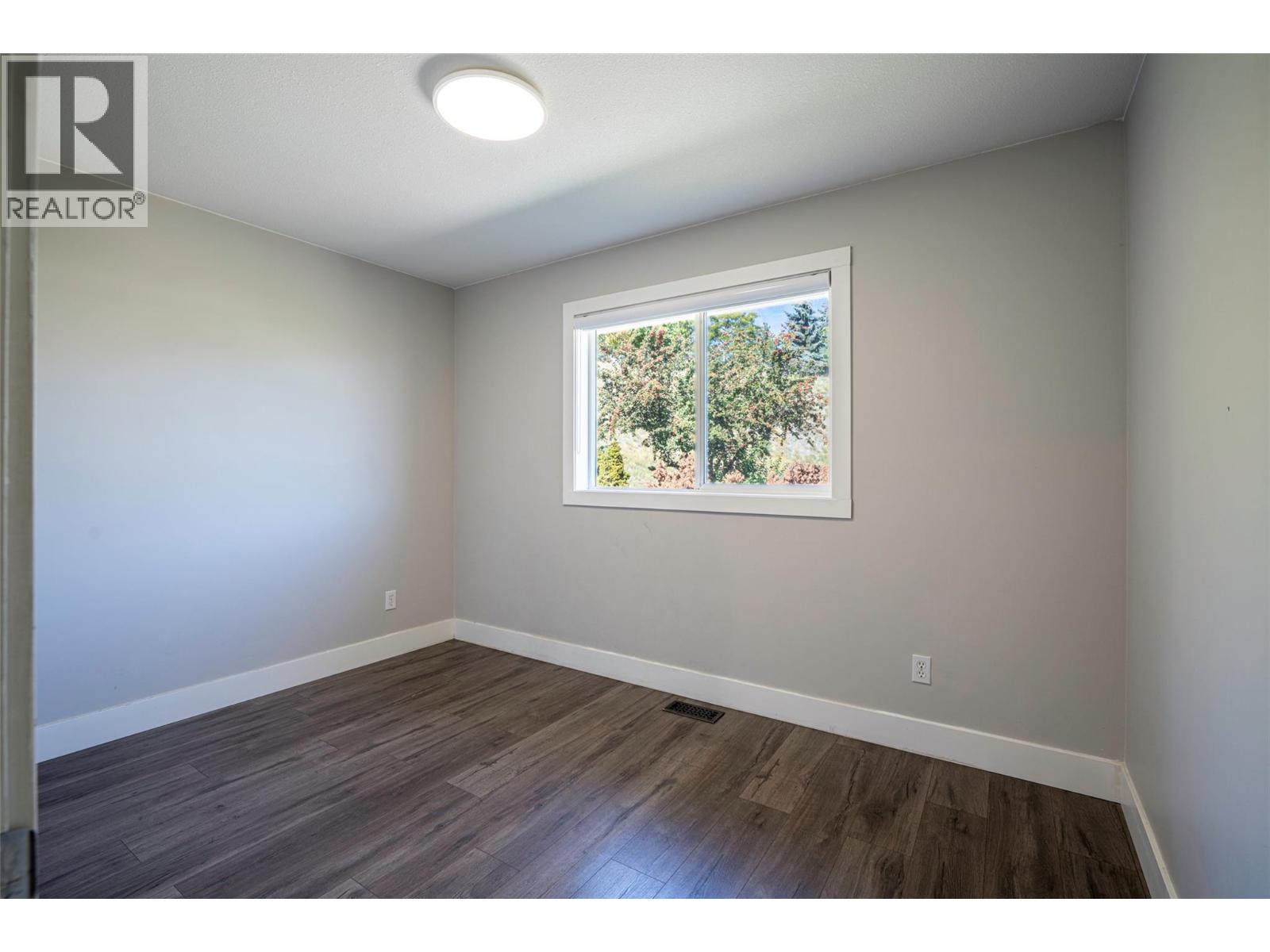 8210 Stoneridge Drive, Coldstream, British Columbia  V1B 3M3 - Photo 40 - 10401078