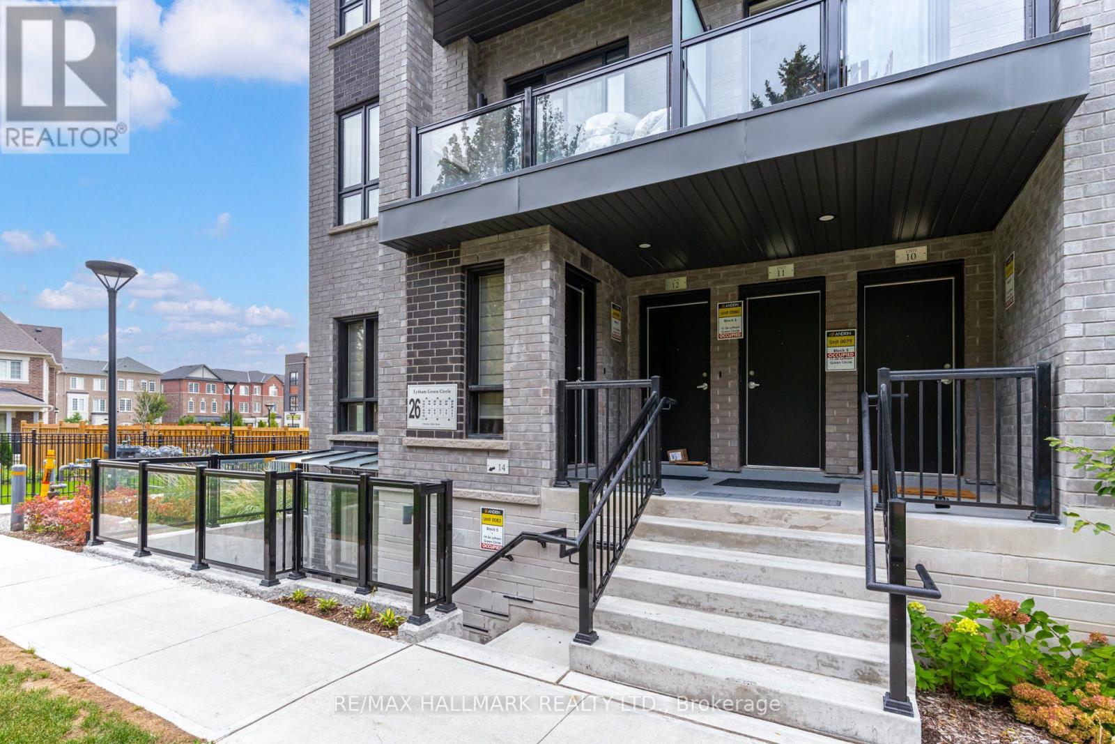 11 - 26 Lytham Green Circle, Newmarket, Ontario  L3Y 0H5 - Photo 2 - N13805146
