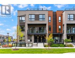11 - 26 LYTHAM GREEN CIRCLE, Newmarket, Ontario
