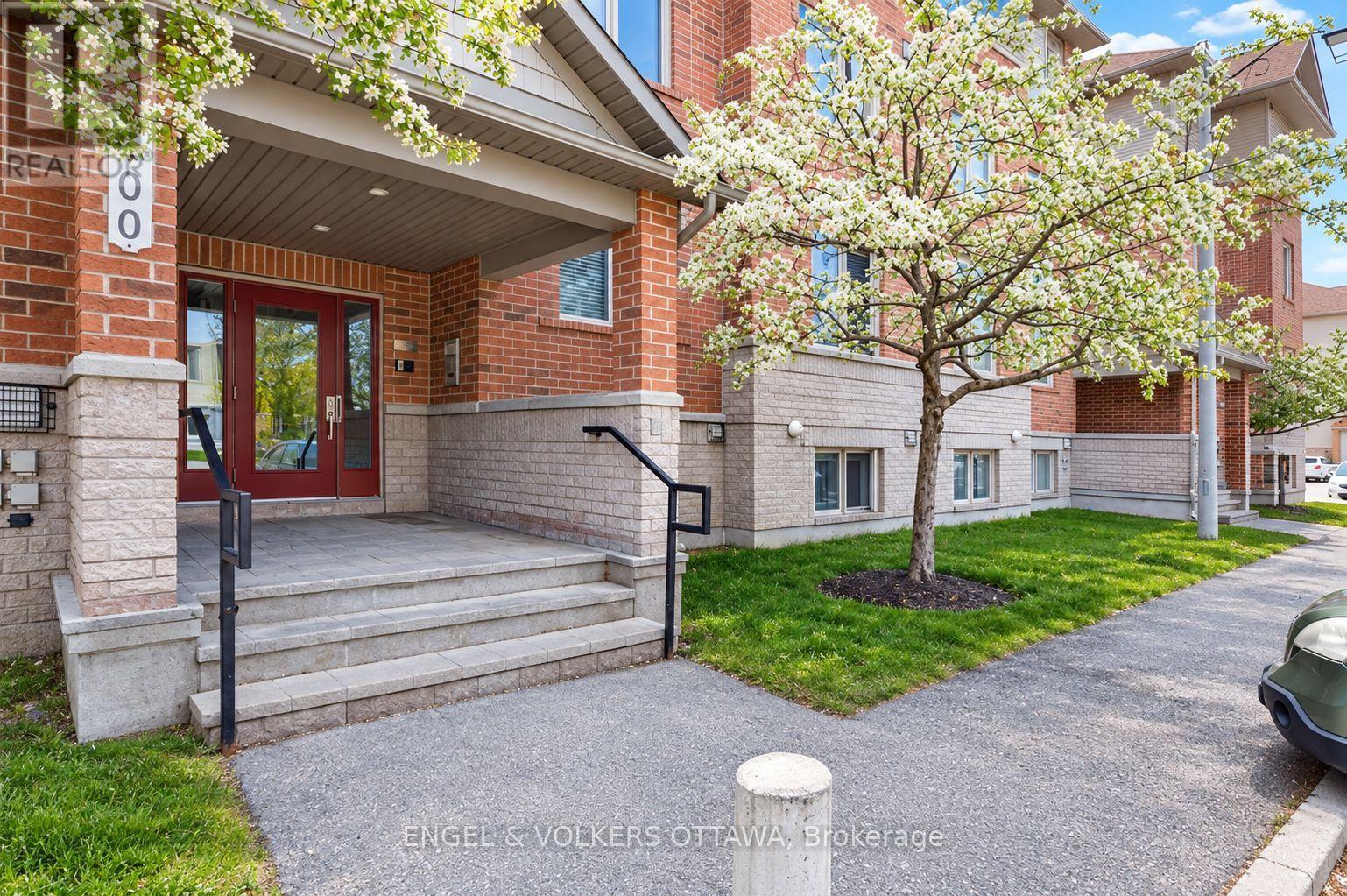 500 Stonefield Private, Ottawa, Ontario  K2G 4R3 - Photo 2 - X13804470