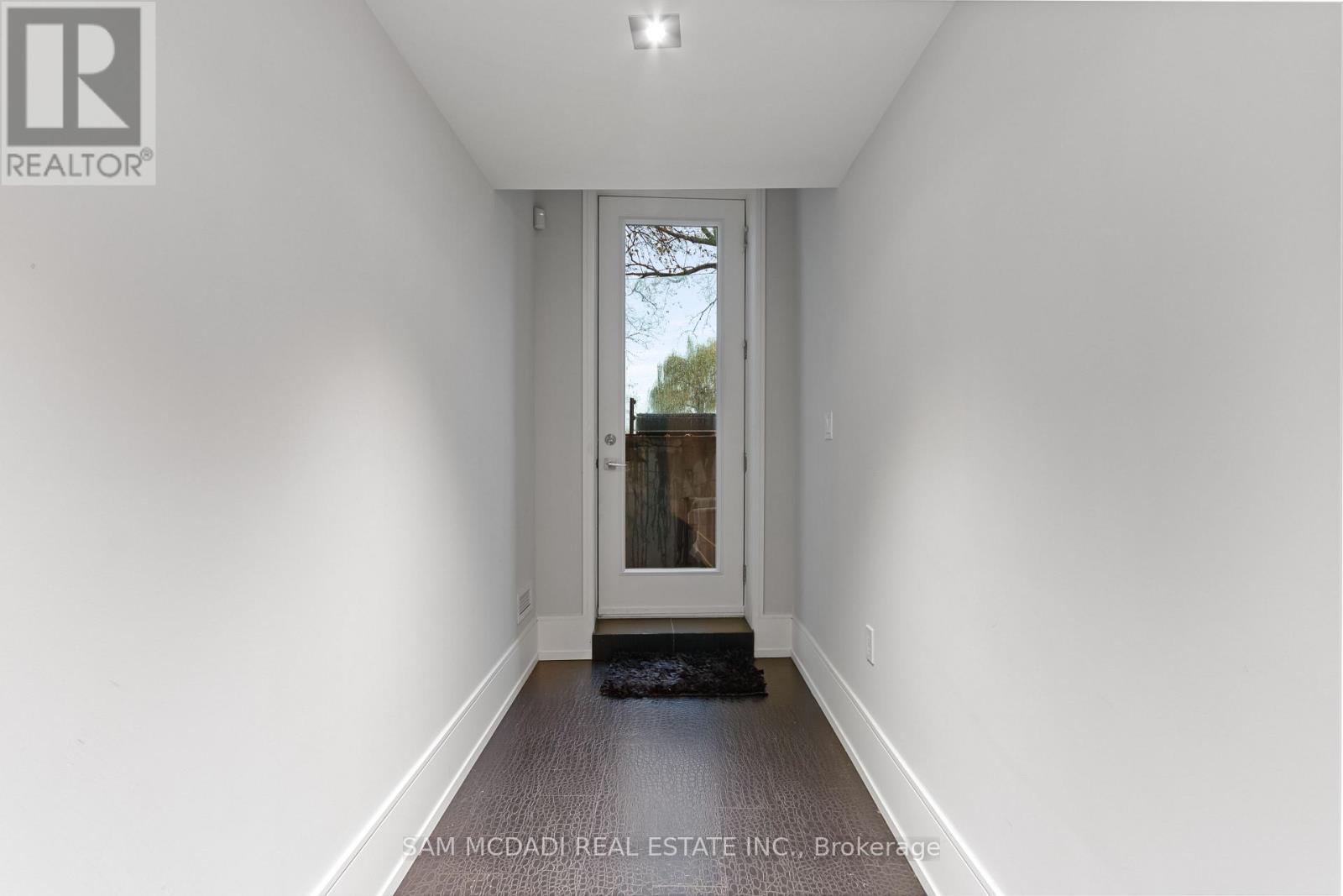 67 Lake Promenade, Toronto, Ontario  M8W 1A2 - Photo 41 - W13803302