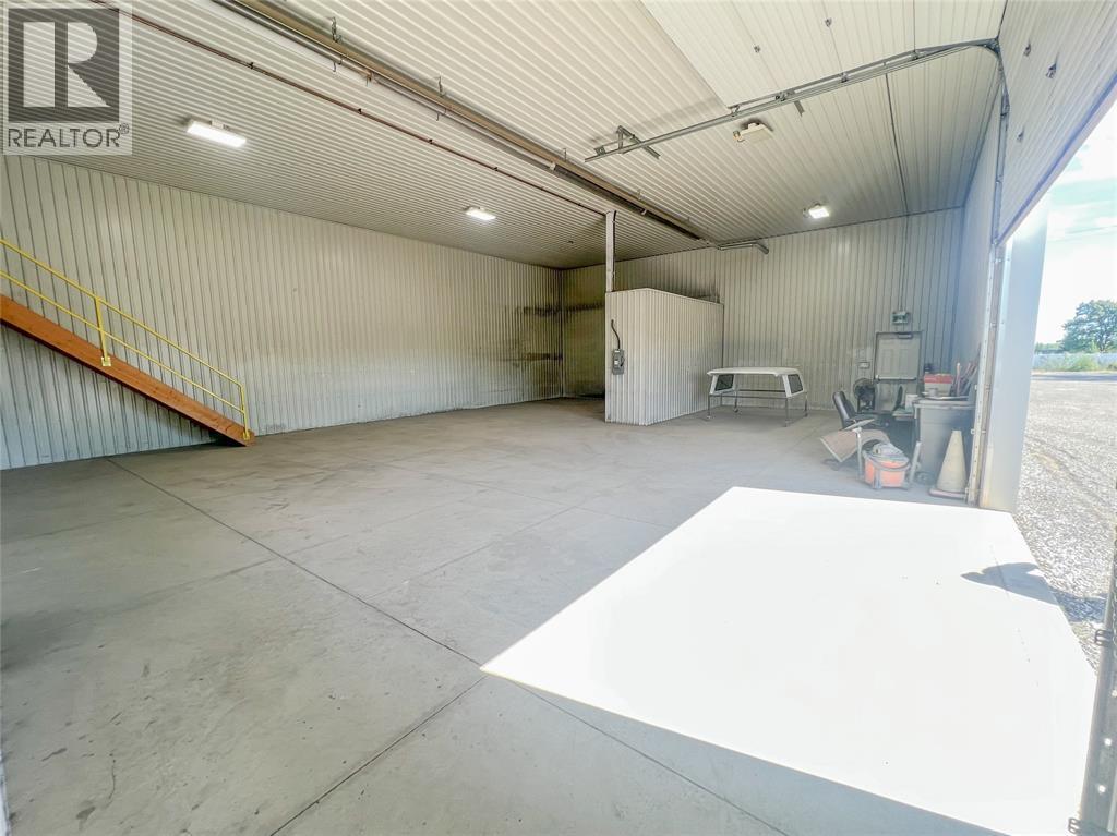 521 Gladwish Drive Unit# B, Sarnia, Ontario  N7T 7H3 - Photo 12 - 26023003