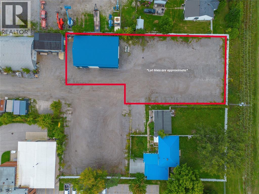 521 Gladwish Drive Unit# B, Sarnia, Ontario  N7T 7H3 - Photo 8 - 26023003