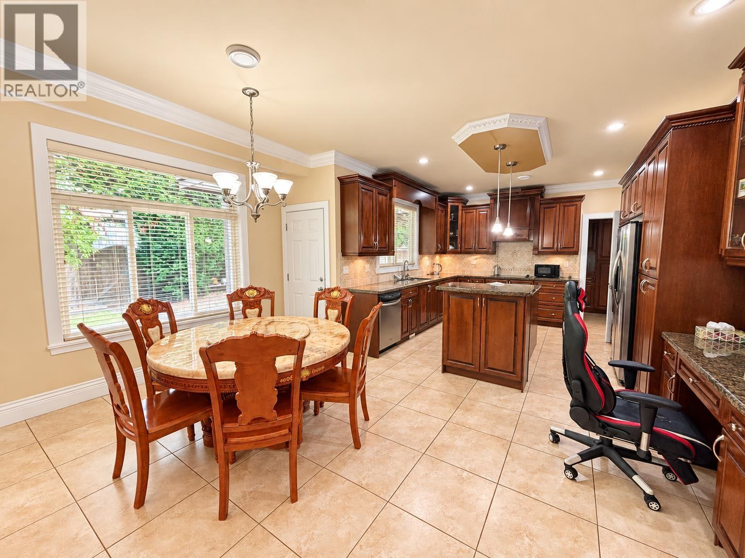 6040 Adams Place, Richmond, British Columbia  V7C 2W1 - Photo 15 - R3153398