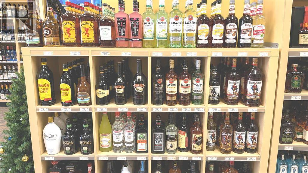Retail and Wholesale Business Rental photo 4