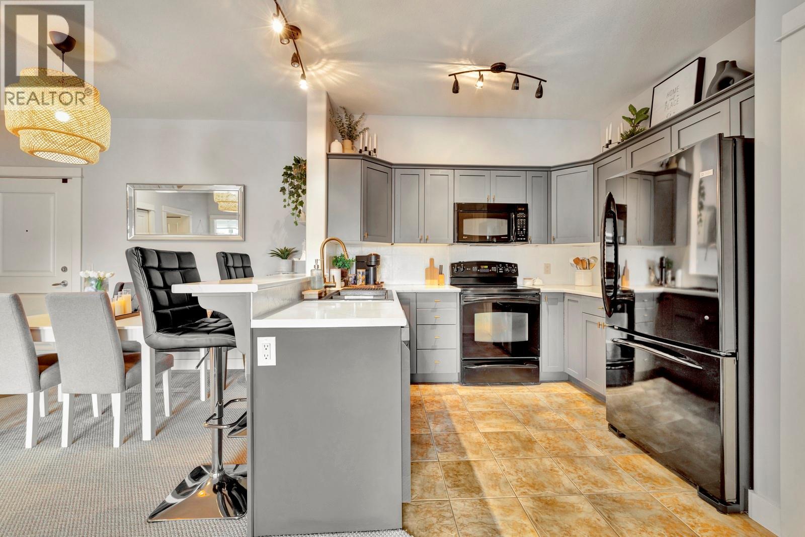 2551 Shoreline Drive Unit# 214, Lake Country, British Columbia
