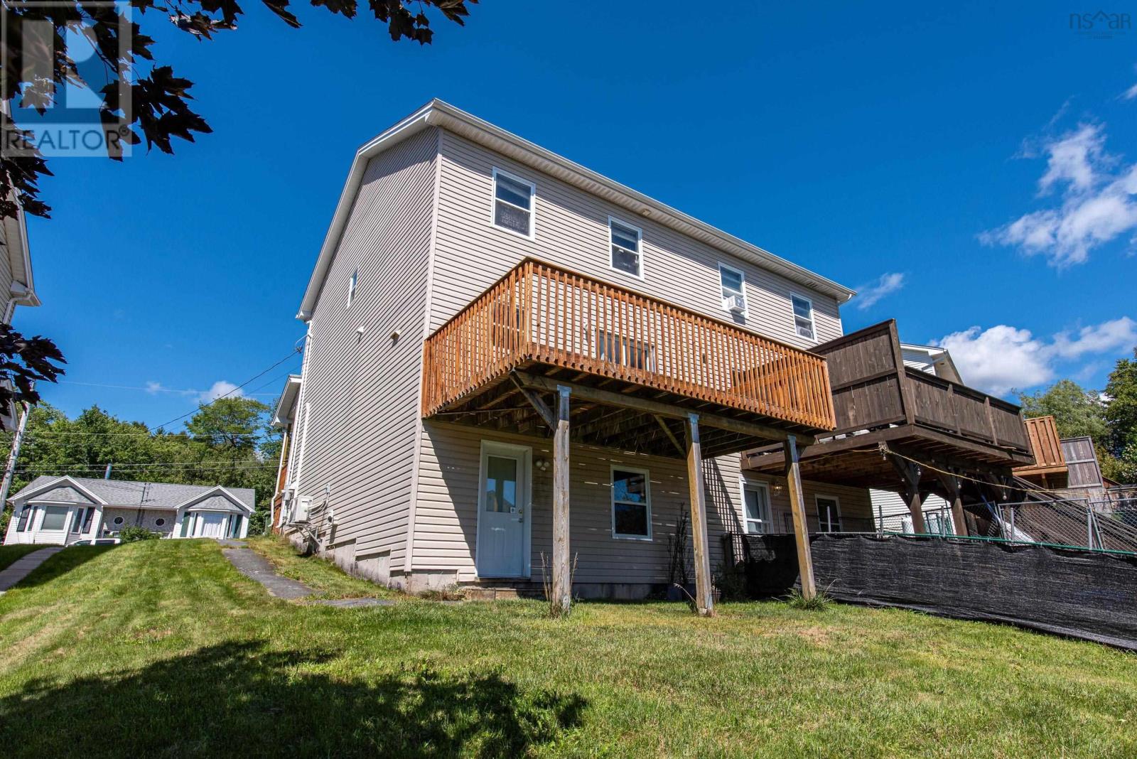 31 Hewer Crescent photo 31