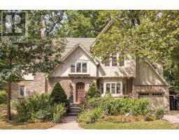 2 OAK KNOLL DRIVE, Hamilton, Ontario