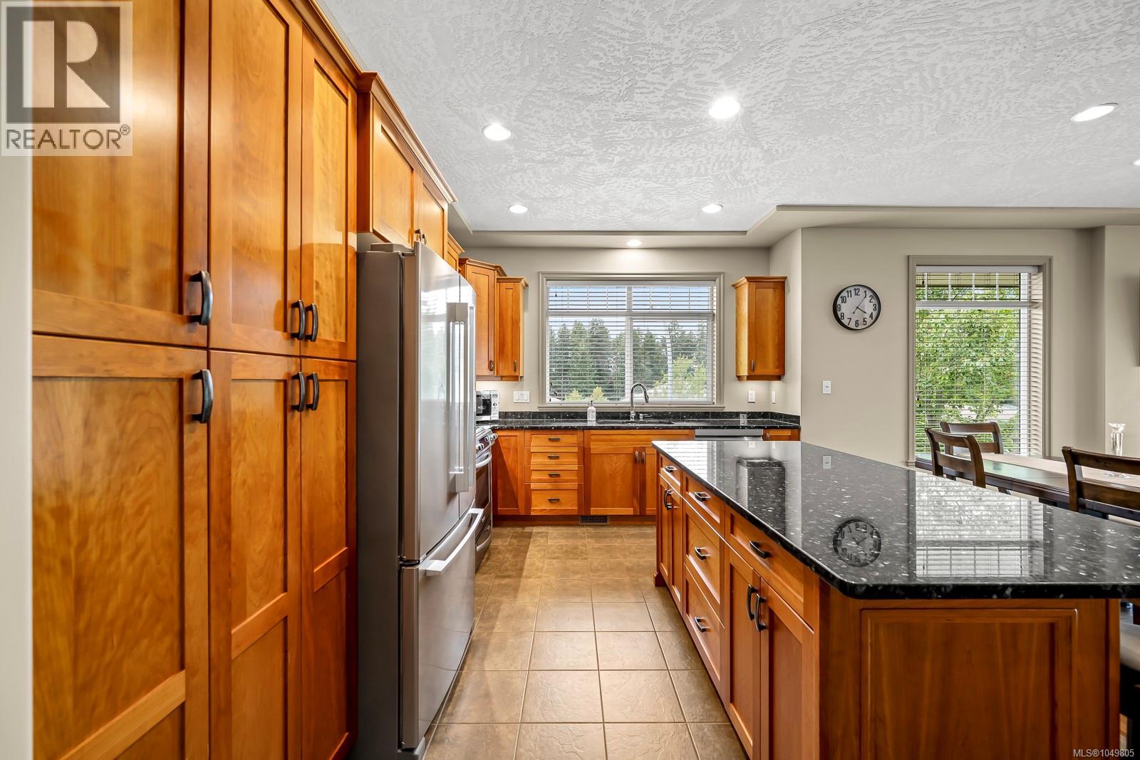 570 Spitfire Dr, Comox, British Columbia  V9M 0A1 - Photo 10 - 1049805