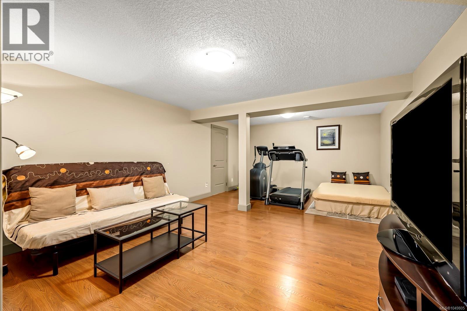 570 Spitfire Dr, Comox, British Columbia  V9M 0A1 - Photo 40 - 1049805