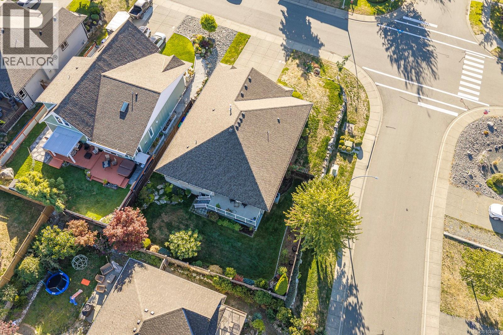 570 Spitfire Dr, Comox, British Columbia  V9M 0A1 - Photo 49 - 1049805