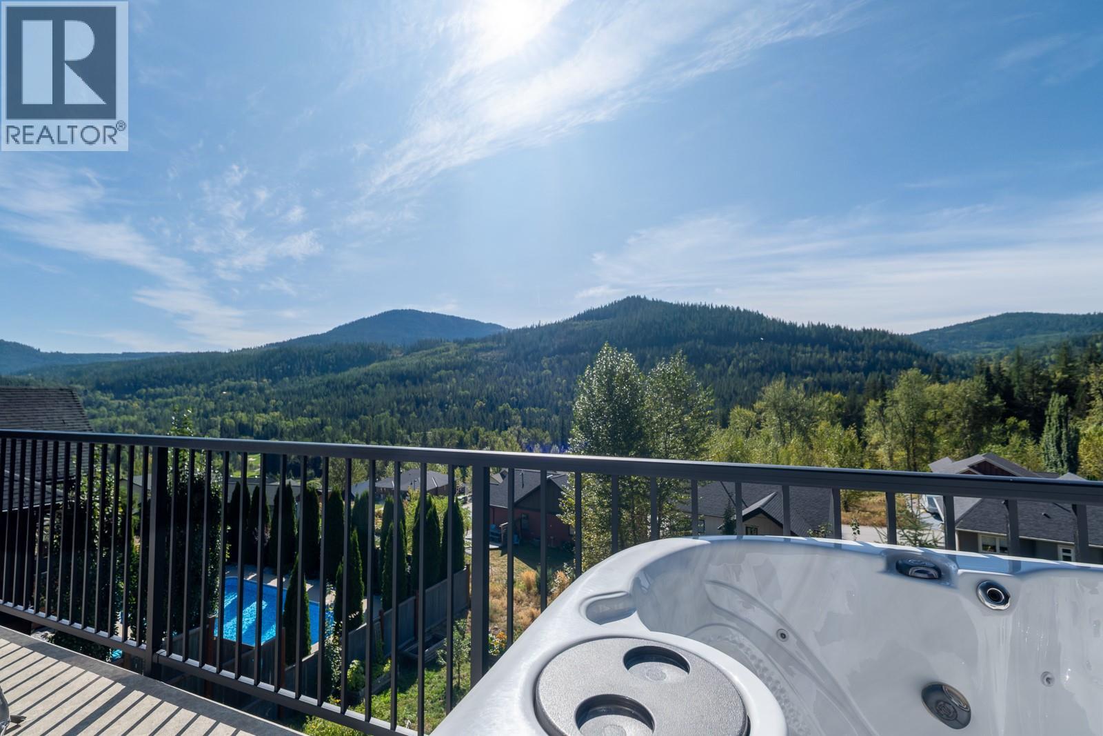1007 Silvertip Road, Rossland, British Columbia  V0G 1Y0 - Photo 22 - 10400224