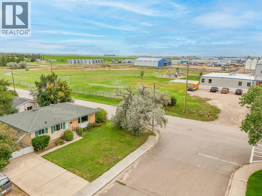 418 3 Avenue E, Bow Island, Alberta  T0K 0G0 - Photo 35 - A2346545