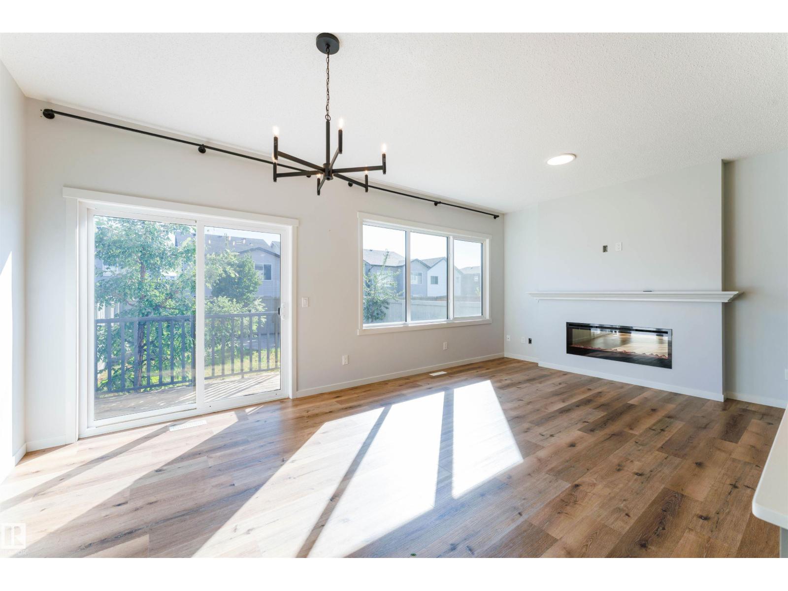 9235 223 St NW NW, Edmonton, Alberta  T5T 7M1 - Photo 3 - E4509501