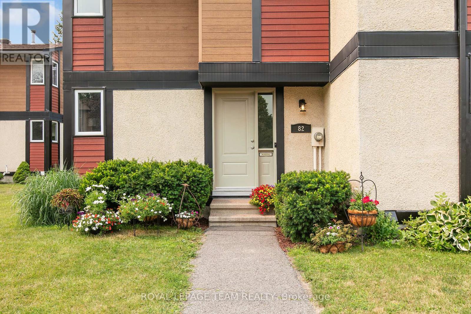 68 - 82 Mcclintock Way, Ottawa, Ontario  K2L 2A2 - Photo 2 - X13805254
