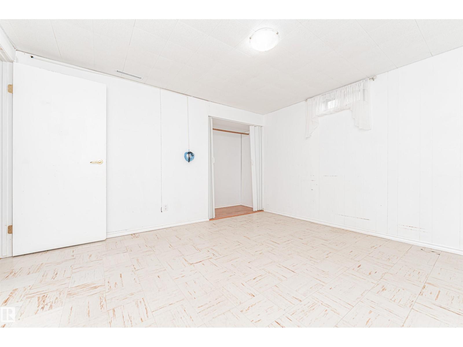 8610 157 St NW, Edmonton, Alberta  T5R 2A5 - Photo 24 - E4509504