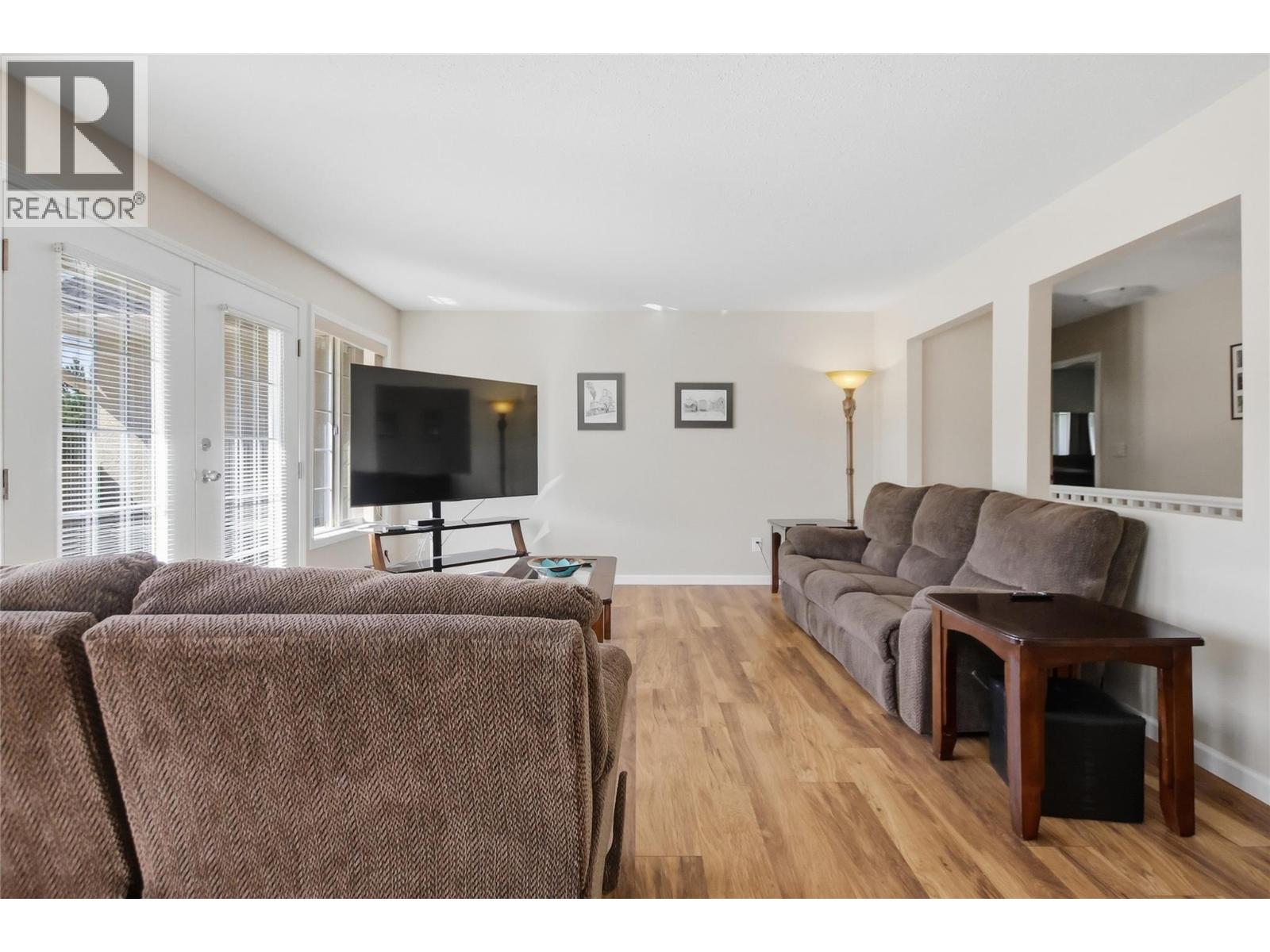 368 Tuxford Drive photo 10