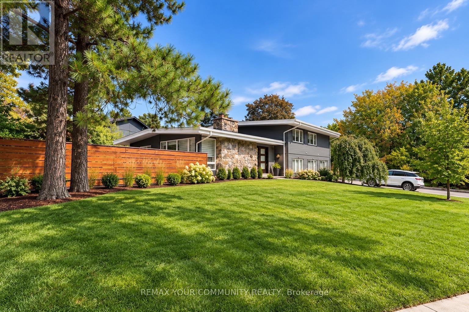 27 ARTINGER COURT, Toronto, Ontario