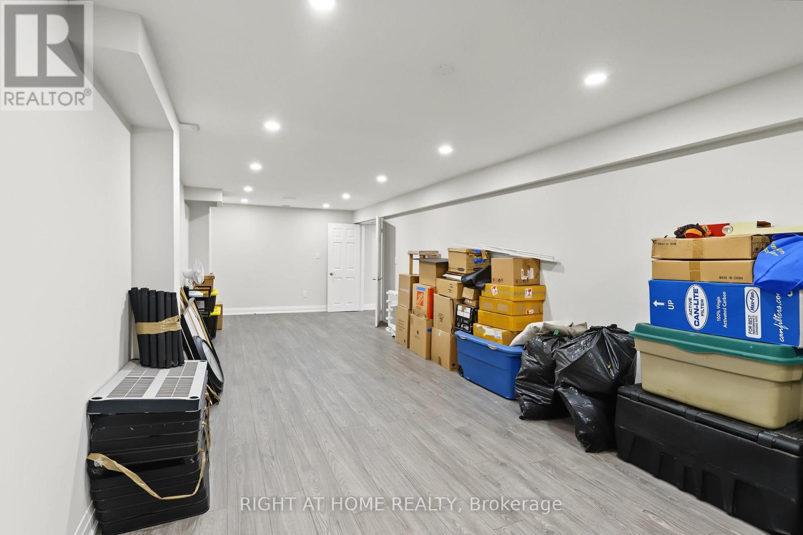 11 Harrowsmith Place, Richmond Hill, Ontario  L4E 2K1 - Photo 44 - N13805278