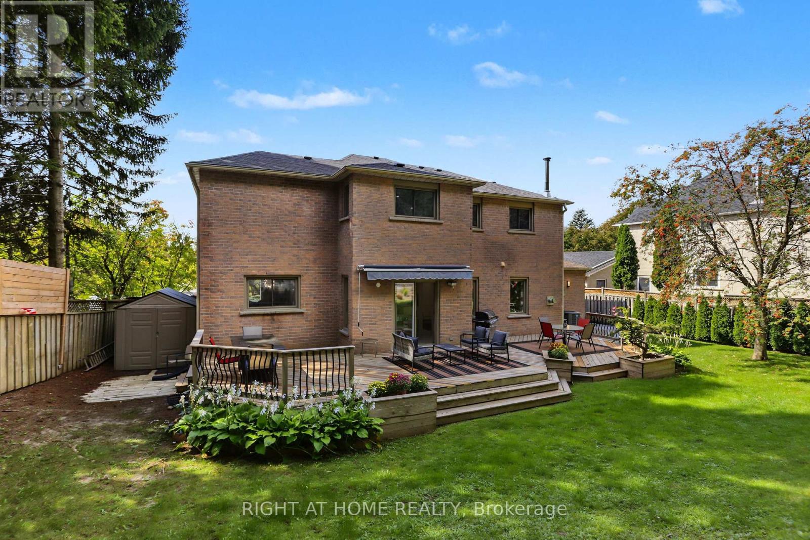 11 Harrowsmith Place, Richmond Hill, Ontario  L4E 2K1 - Photo 47 - N13805278
