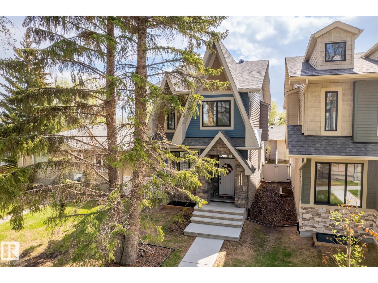 9111 65 AV NW, Edmonton, Alberta