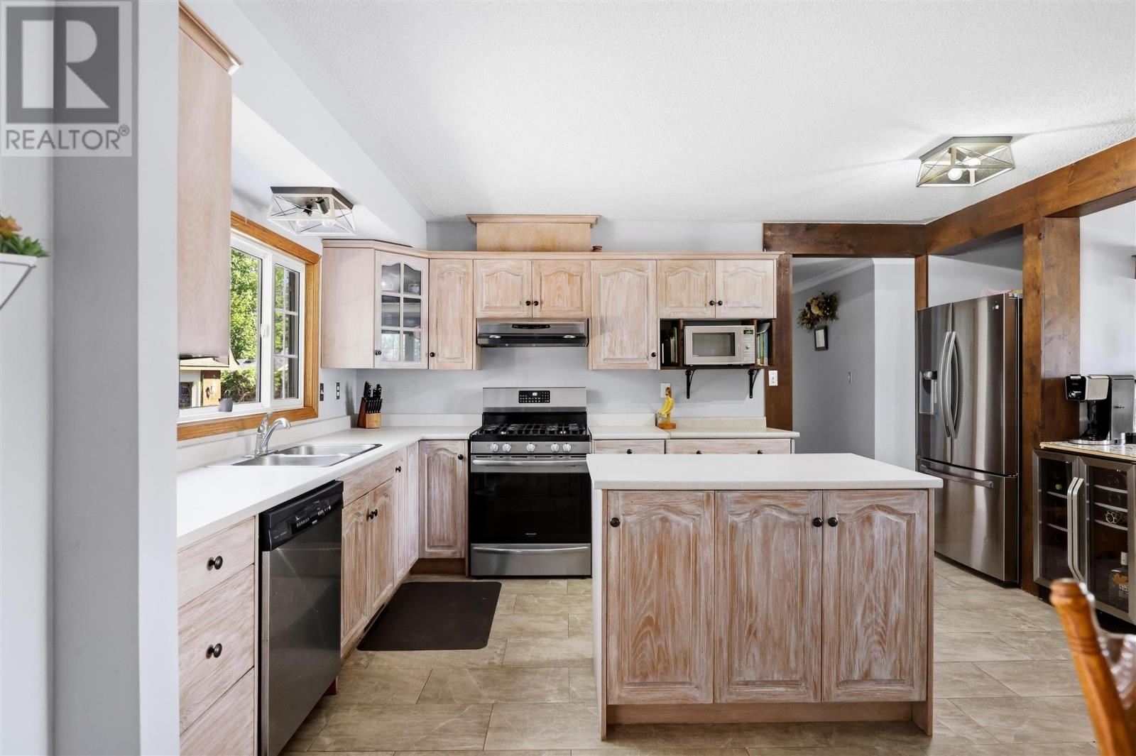 75 Joel Ct, Sault Ste. Marie, Ontario  P6A 5E7 - Photo 11 - SM262582