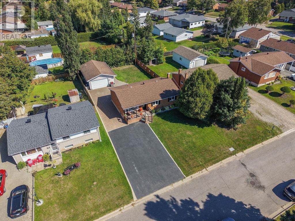 42 Niagara Dr, Sault Ste. Marie, Ontario  P6B 4L7 - Photo 5 - SM262578