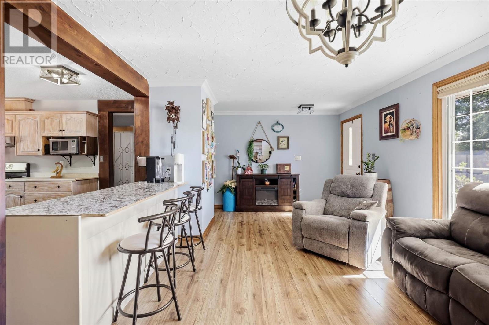 75 Joel Ct, Sault Ste. Marie, Ontario  P6A 5E7 - Photo 5 - SM262582