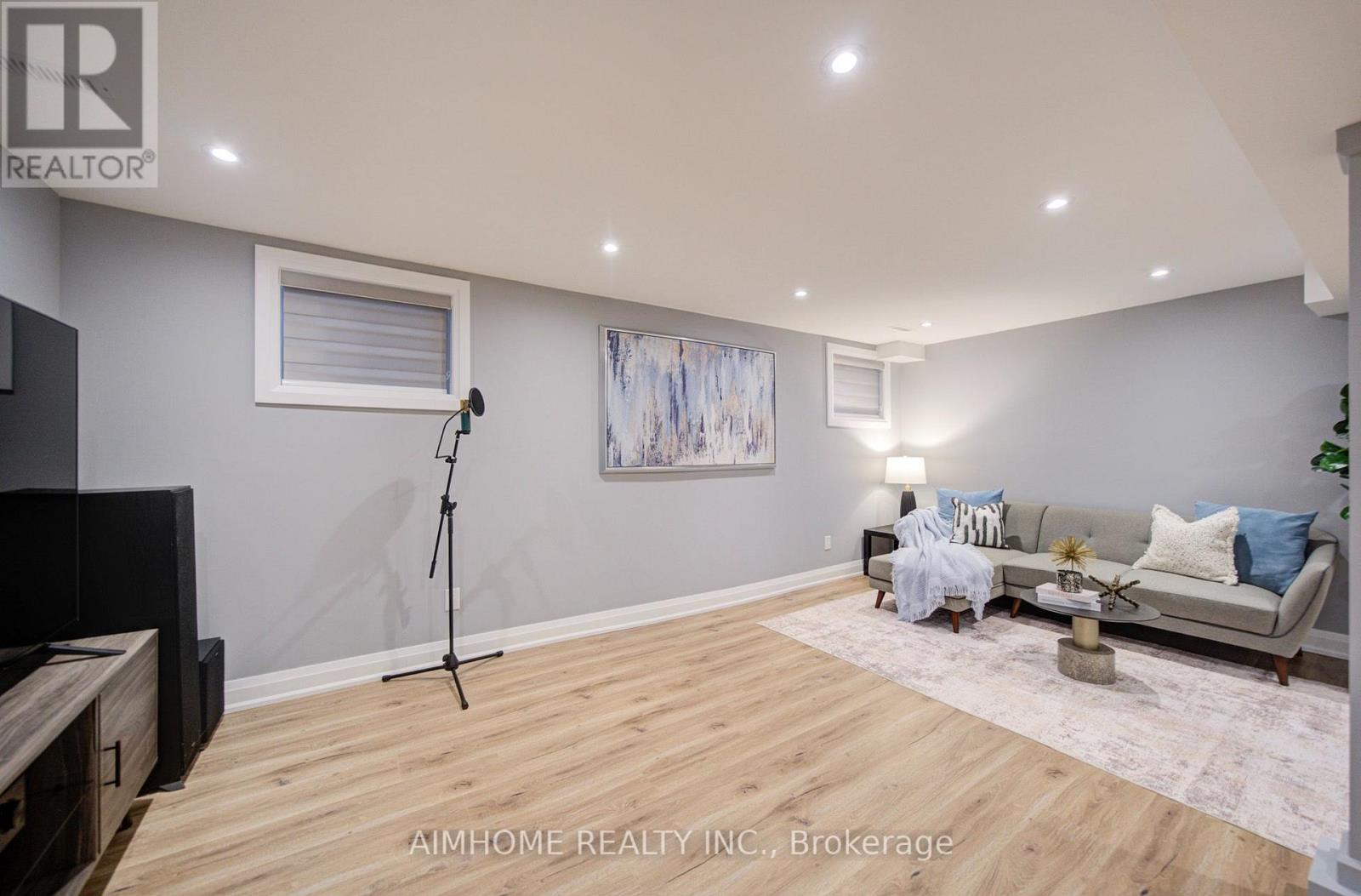 83 Houseman Crescent, Richmond Hill, Ontario  L4C 7S7 - Photo 32 - N13800010