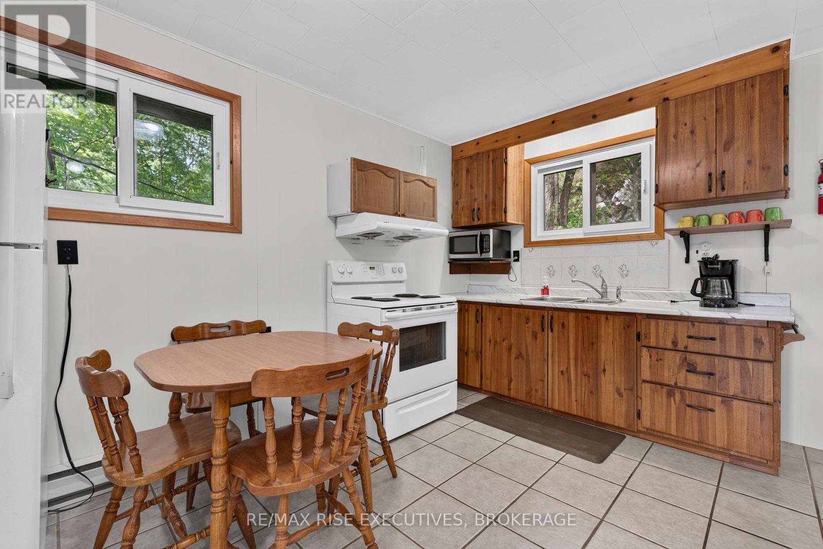 638 Derbyshire Point Lane, Athens, Ontario  K0E 1B0 - Photo 12 - X13805264