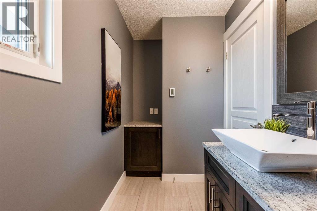 339 19 Street Ne, Medicine Hat, Alberta  T1C 1B2 - Photo 27 - A2344982