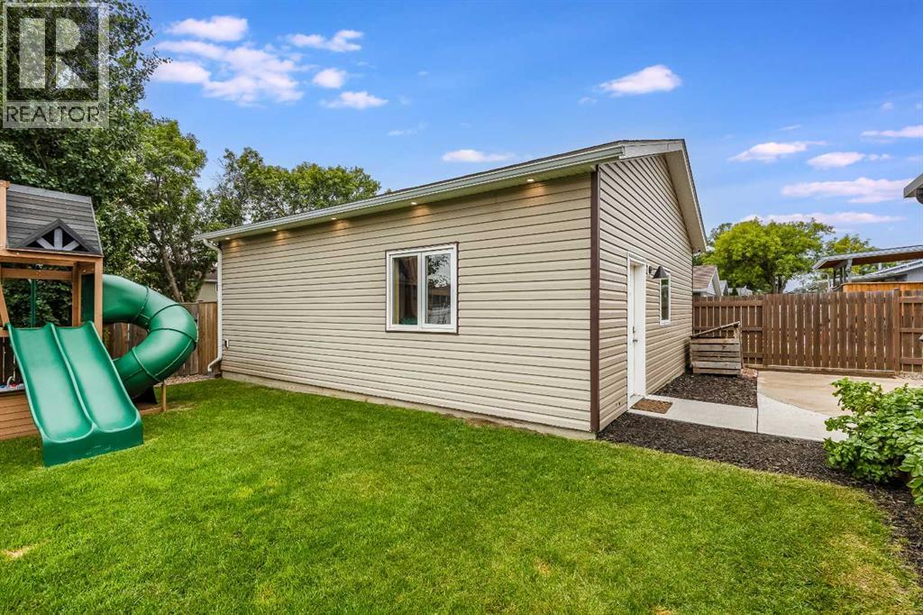 339 19 Street Ne, Medicine Hat, Alberta  T1C 1B2 - Photo 47 - A2344982
