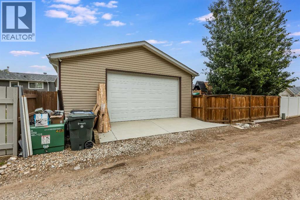 339 19 Street Ne, Medicine Hat, Alberta  T1C 1B2 - Photo 48 - A2344982