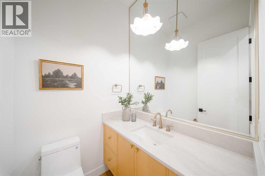 411 28 Avenue Nw, Calgary, Alberta  T2M 2K7 - Photo 9 - A2344683