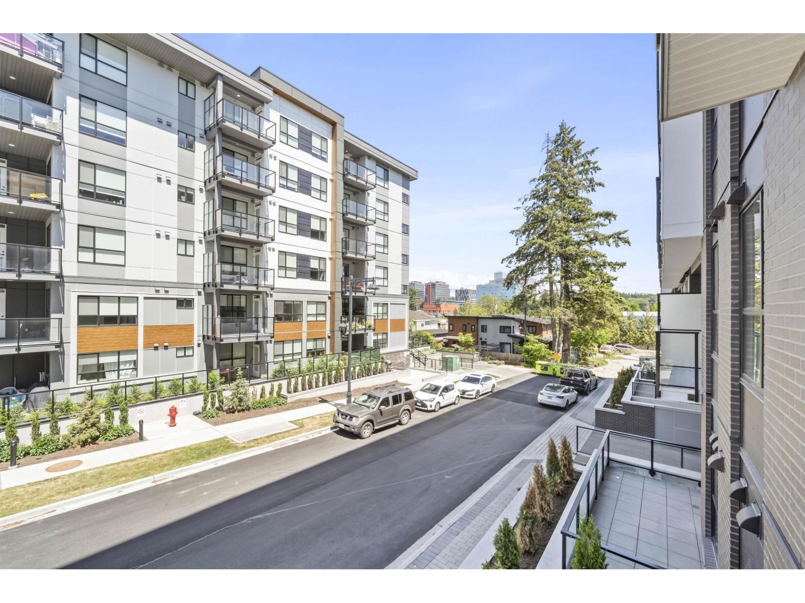 221 13455 94a Avenue, Surrey, British Columbia  V3V 0H3 - Photo 8 - R3166265