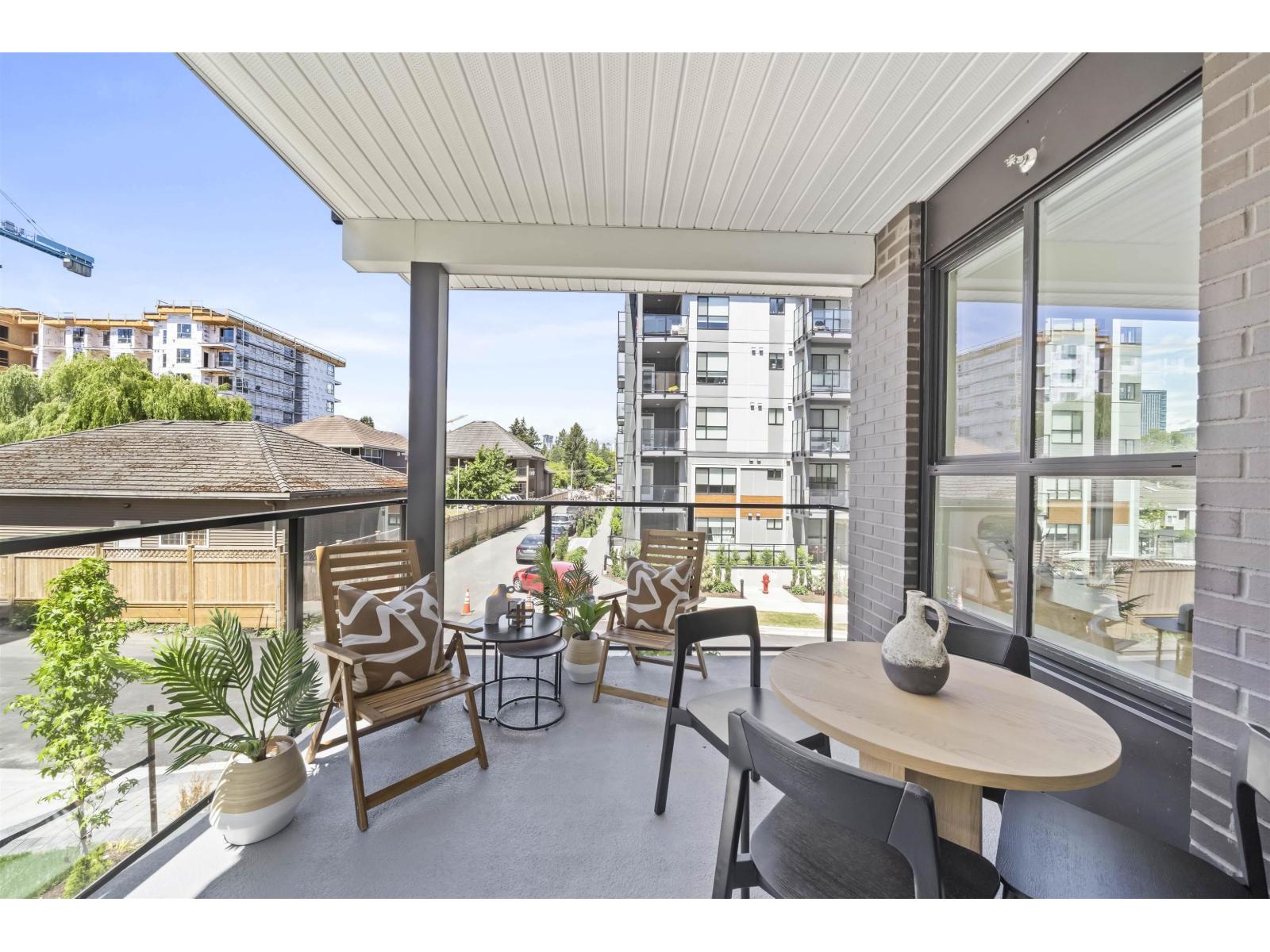 221 13455 94a Avenue, Surrey, British Columbia  V3V 0H3 - Photo 7 - R3166265