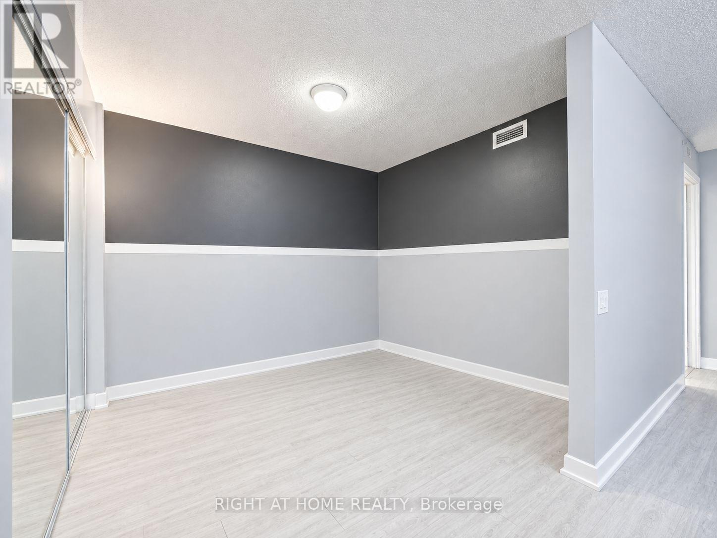 1701b - 19 Singer Court, Toronto, Ontario  M2K 0B2 - Photo 4 - C13805362