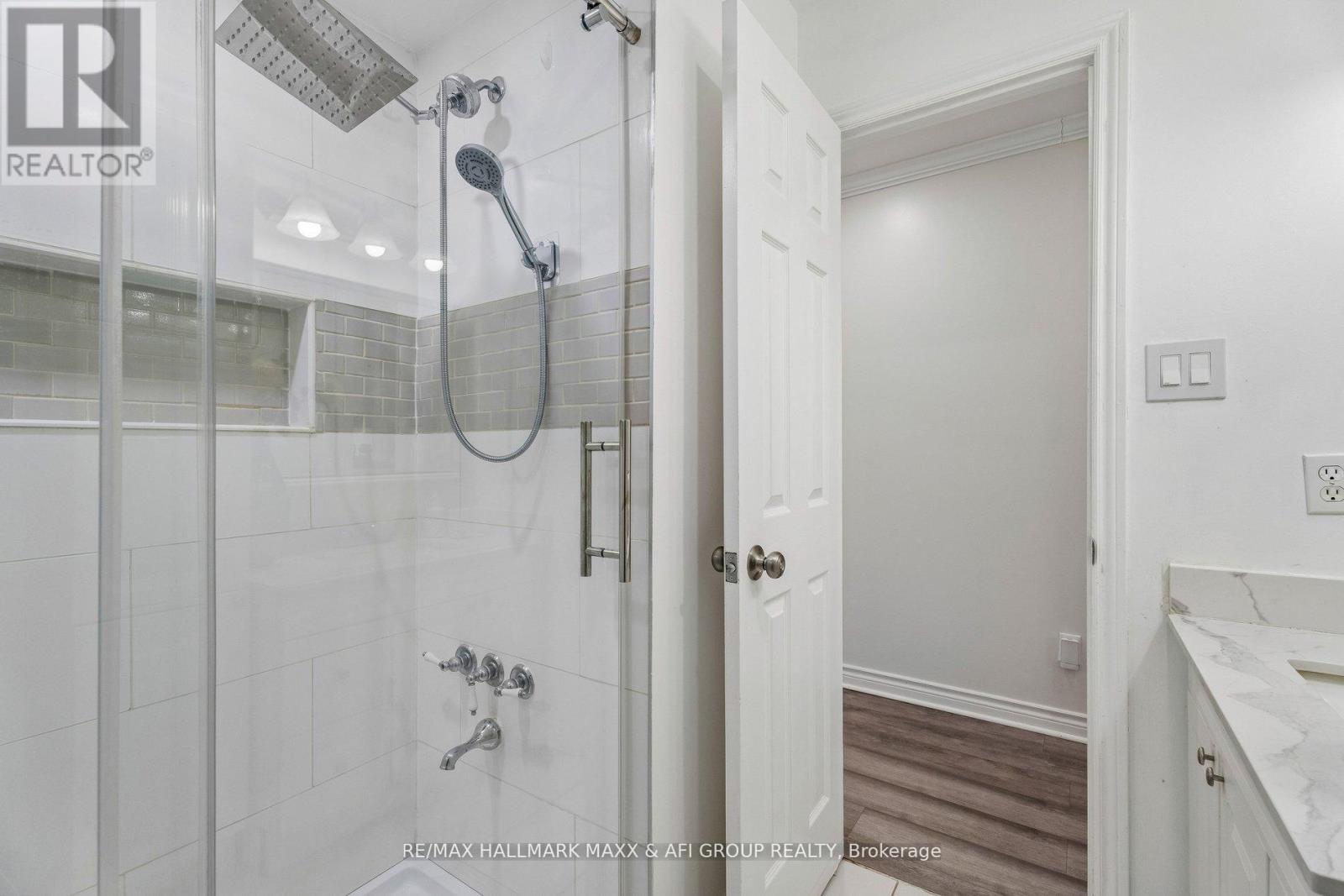 11 Charlotte Court, Barrie, Ontario  L4N 6B2 - Photo 31 - S13805372