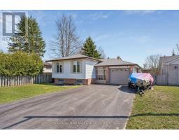 11 CHARLOTTE COURT, Barrie, Ontario