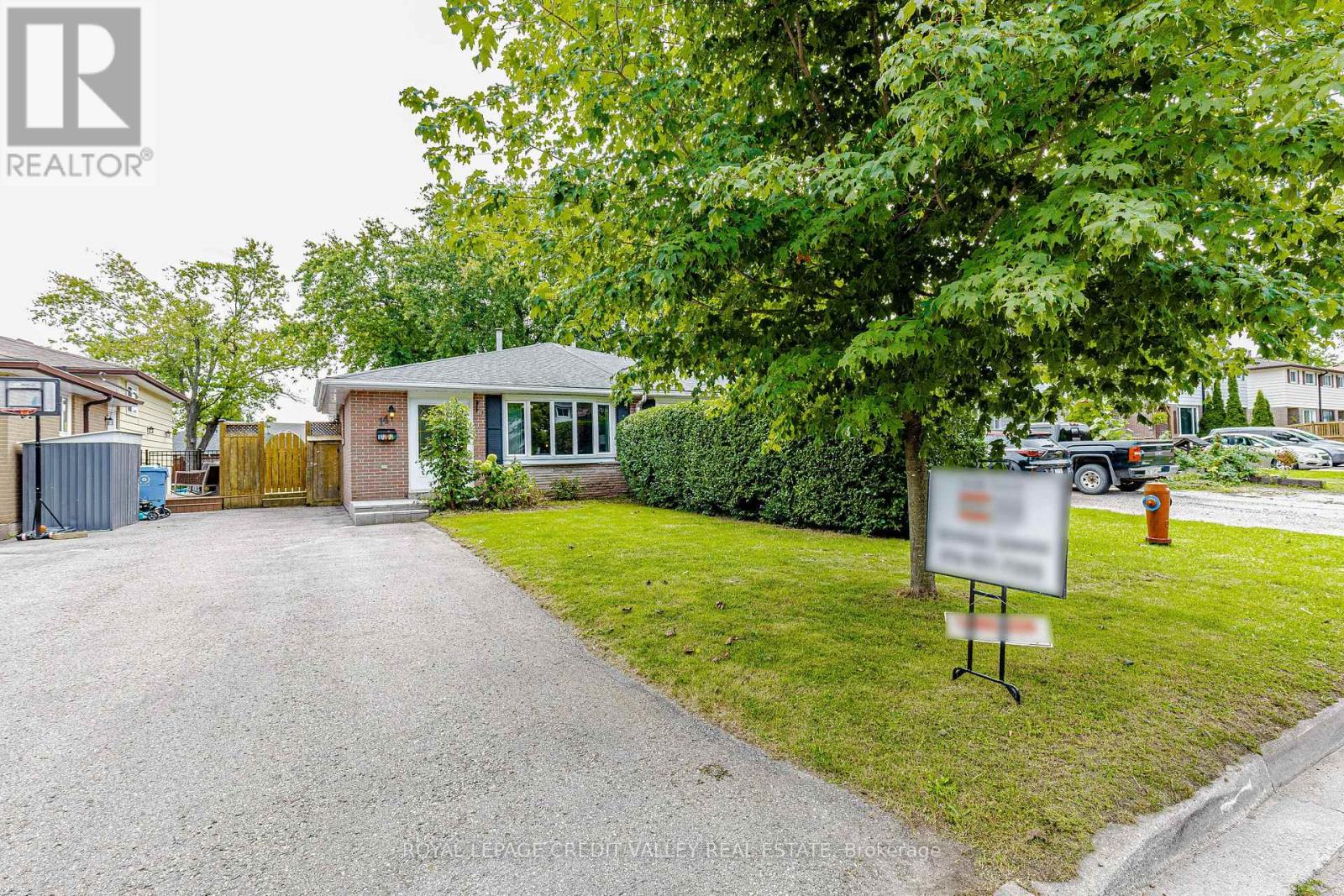 14 CARLTON DRIVE, Orangeville, Ontario