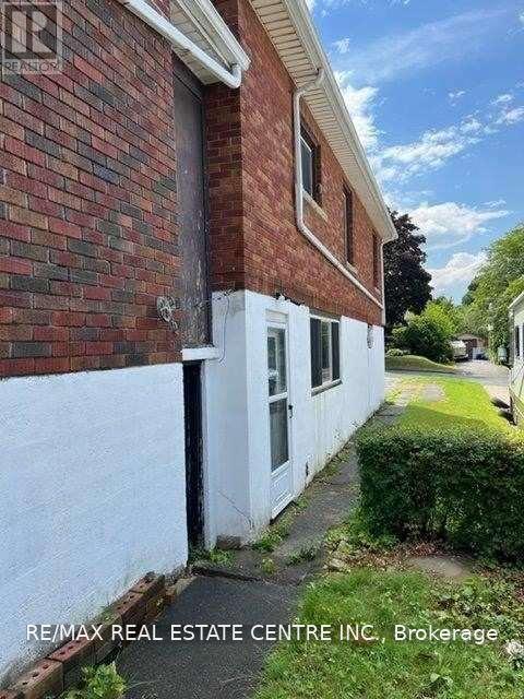 6075 Summer Street, Niagara Falls, Ontario  L2G 1M8 - Photo 28 - X13804390